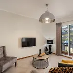 Strategic Sunset House By An Island Appartement *