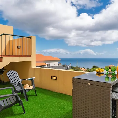 Strategic Sunset House By An Island Santa Cruz (Madeira)