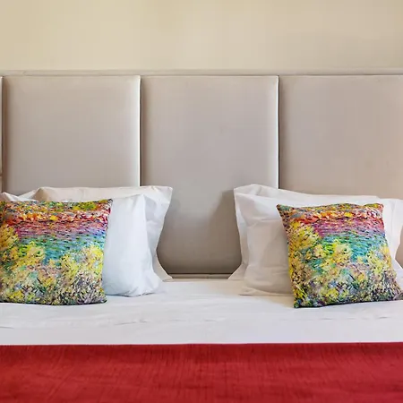 Strategic Sunset House By An Island Appartement