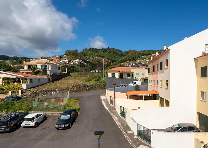 Strategic Sunset House By An Island 公寓 *