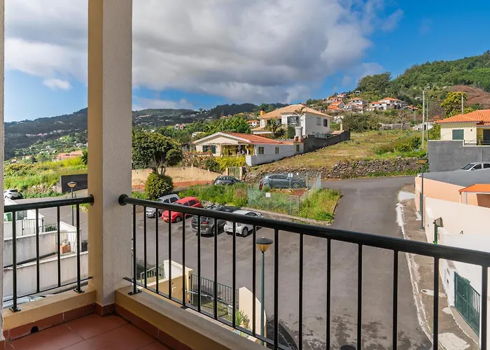 Strategic Sunset House By An Island 圣克鲁斯