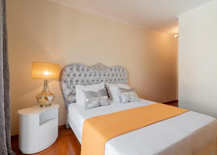 Strategic Sunset House By An Island * 圣克鲁斯